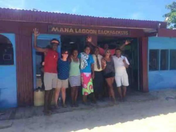 Mana Lagoon Backpackers Exteriör bild